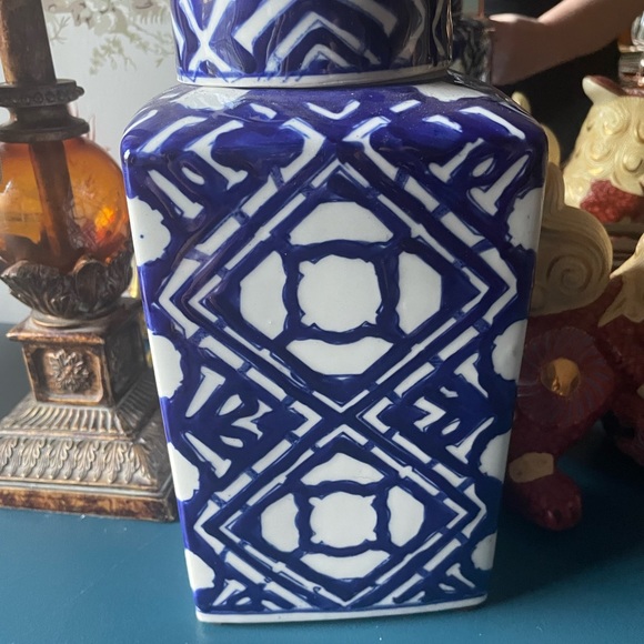 Blue and White May Square Ginger Jar - Picture 3 of 5